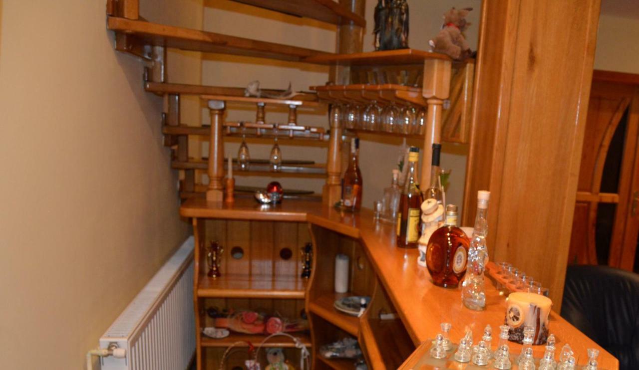 Hotel Casa Piatra Craiului Zărneşti Esterno foto