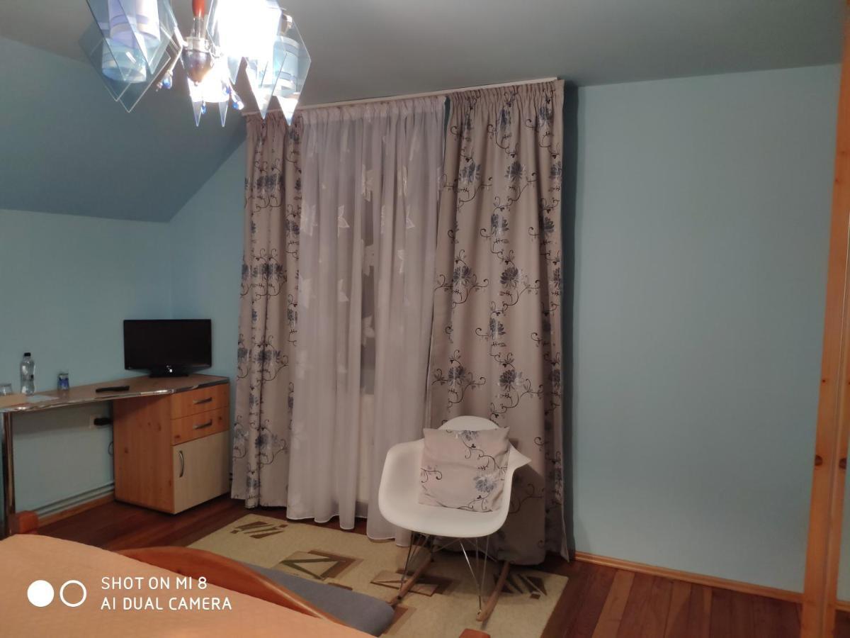 Hotel Casa Piatra Craiului Zărneşti Esterno foto